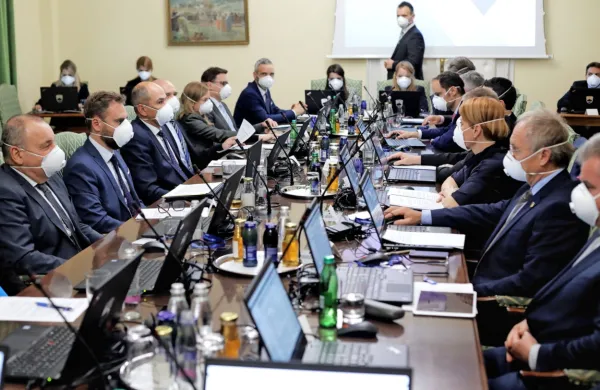 Vlada je  opravila več imenovanj generalnih direktorjev direktoratov oziroma njihovih vršilcev dolžnosti na štirih ministrstvih. 
Fotografija je iz arhiva.