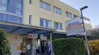   Paciente, ki so lani po vrnitvi koncesije ortodonta v Štorjah ostali 
brez zdravljenja, bodo v kratkem povabili na preglede v zavod, ki 
ima ambulanto v zdravstvenem domu v Izoli.   