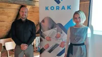 Koordinatorka Erika Švara in predavatelj Igor Panjan z LU  
Postojna, ki  se je pridružil Centru za razvoj kadrov Korak.  