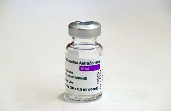 Ema prihodnji teden znova o AstraZenecinem cepivu