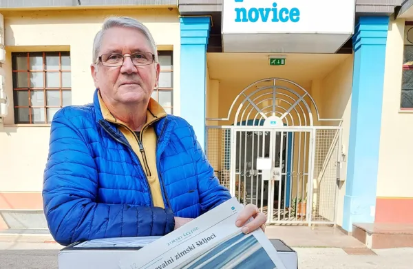 Miloš Prinčič je pred nekaj dnevi prevzel nagrado na našem uredništvu v Novi Gorici.