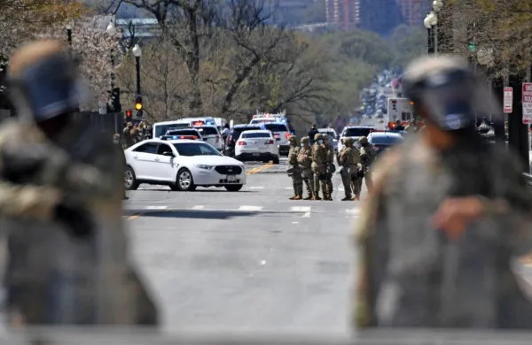 Območje ameriškega kongresa so  zaprli zaradi varnostnega incidenta.