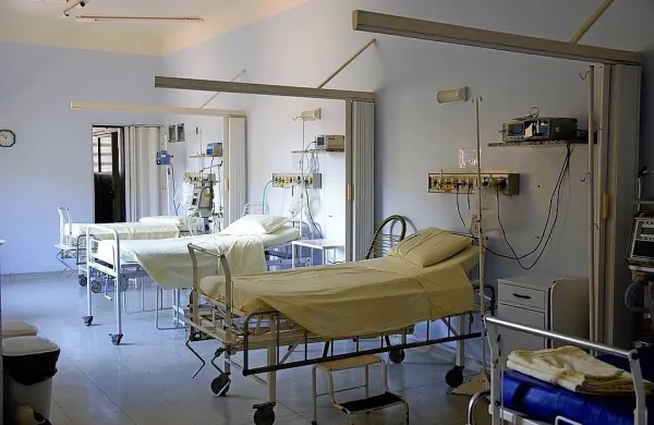 Na Hrva&scaron;kem doslej skoraj 6000 mrtvih zaradi covida-19