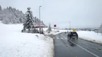 Mnogi zaradi snega niso mogli varno pe&scaron; do po&scaron;te