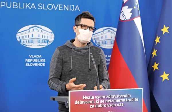 Tomaž Vovko, specialist infektologije in intenzivne medicine