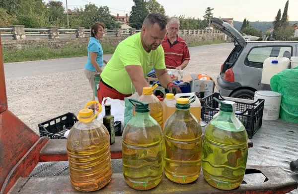 V Piranu zbirajo nevarne odpadke