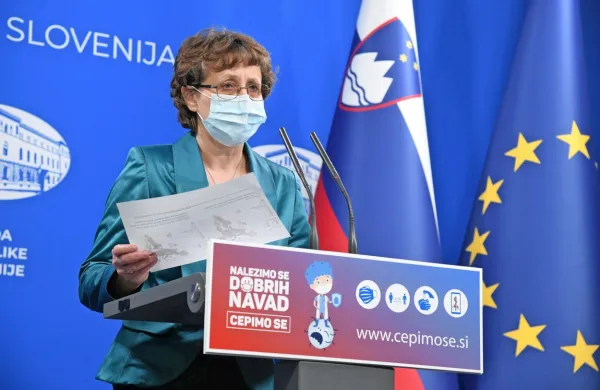 Namestnica predstojnika Centra za nalezljive bolezni na NIJZ 
Nuška Čakš Jager