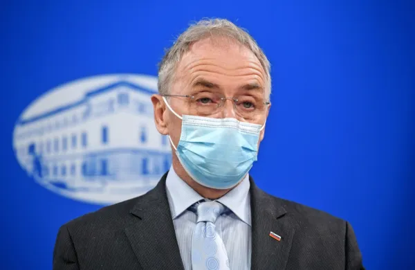 Minister Aleš Hojs