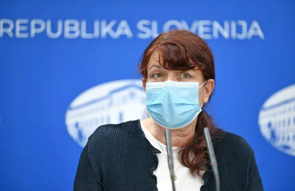 Generalna direktorica direktorata za javno zdravje na ministrstvu 
za zdravje Vesna Kerstin Petrič.