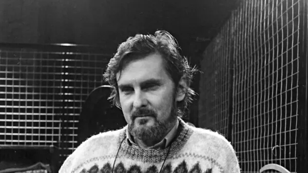 Mario Uršič na odru predstave Tetovirana roža Tennesseeja 
Williamsa v sezoni SSG 1989/1990