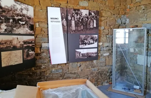 V mrliški vežici v Renčah nastaja manjši muzej sanitete. 