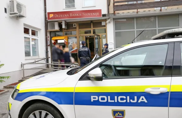 Rop banke v Dutovljah