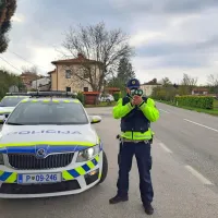Večino prekoračitev hitrosti so izmerili v naseljih