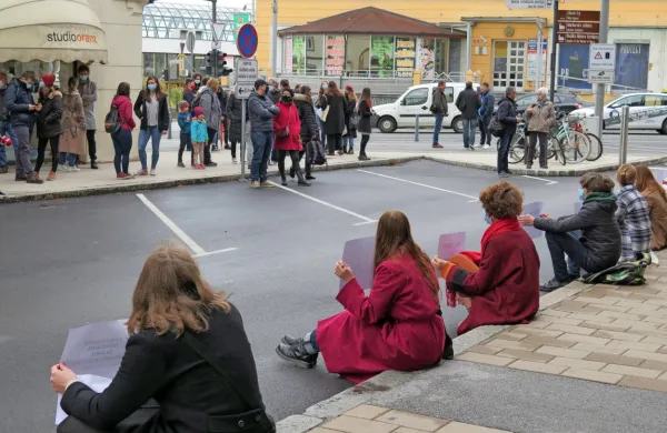 Mariborski dijaki so pred nekaj dnevi izrazili podporo enemu od 
obtoženih vrstnikov, proti kateremu je sodišče tudi ustavilo 
postopek.