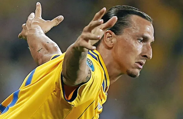 Krovna evropska nogometna zveza Uefa bo uvedla preiskavo proti 
švedskemu zvezdniku Zlatanu Ibrahimoviću zaradi njegove domnevne vpletenosti v stavniške posle.