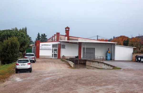 Največja nepremičninska naložba minulega leta je bil nakup 
stavbe in zemljišča družbe Geaprodukt za 1,360.000 evrov (brez 
DDV). 