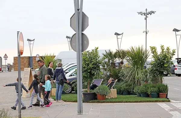Zeleno “parkirno mesto” na koprskem Ukmarjevem trgu (foto: 
Arhiv Avtomatik delovišče)