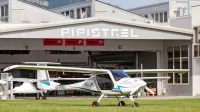 V sredo popoldne so v skladišču ajdovskega podjetja Pipistrel pri 
razkladanju tovornjaka naleteli na mlada migranta iz Pakistana.