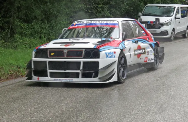 Začela se je odločilna vožnja