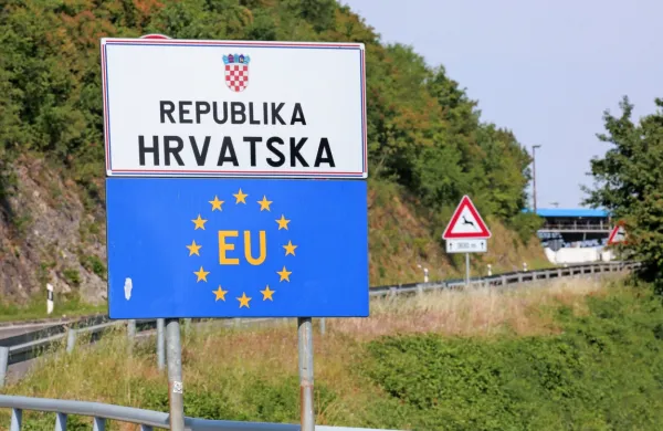 Na Hrva&scaron;kem v prvih &scaron;tirih mesecih 10 odstotkov manj turistov