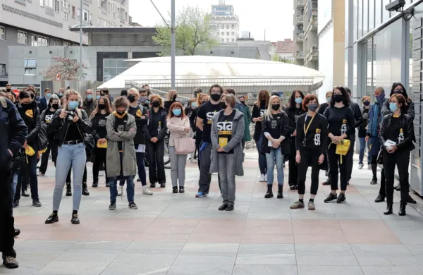 Z včerajšnje predstavitve kampanje zbiranja sredstev za obstanek 
STA