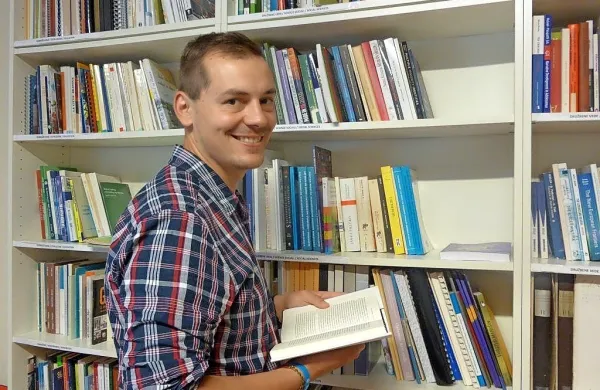 Znanstveni koordinator aplikacije je strokovnjak za jezikovne 
tehnologije dr. Damjan Popič