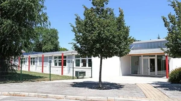 Osnovna šola Ljubke Šorli v Romjanu.