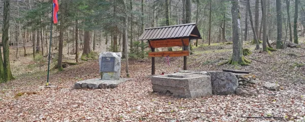 Spomenik Tigrovcem na Mali gori pri Ribnici.