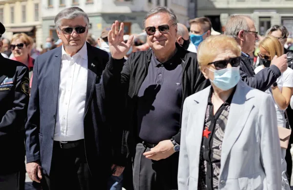Predsednik ZZB NOB Marijan Križman in ljubljanski župan Zoran 
Janković sta se ob današnjem dnevu zmage vnovič zavzela za 
ohranjanje vrednot partizanstva in proti poskusom potvarjanja 
zgodovine.