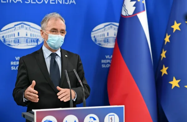 Notranji minister Aleš Hojs