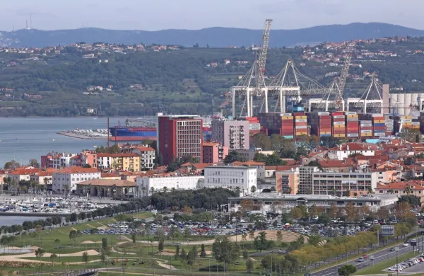 Prebivalci širšega mestnega jedra lahko znova kandidirajo za 
pridobitev nepovratnih sredstev za izvedbo ukrepov za zmanjšanje vplivov emisij iz pristaniške dejavnosti.