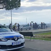 Filmski konec policijske akcije na pasareli
