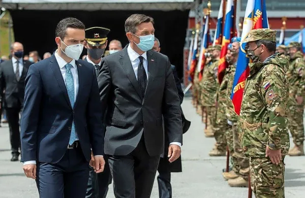 Slovenski predsednik Borut Pahor in obrambni minister Matej 
Tonin na dnevu Slovenske vojske Foto: STA	