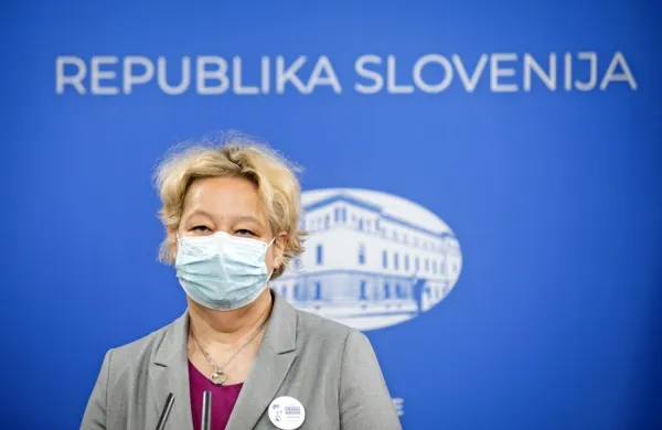 Vodja svetovalne skupine pri ministrstvu za zdravje Mateja Logar