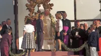 Kito iz Šmarnic so papežu Janezu Pavlu II. nesli otroci iz župnije 
Matenja  vas  -  Štivan. 