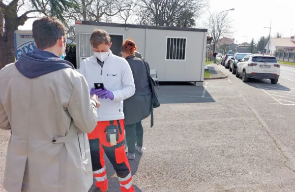 V nedeljo 7,5 odstotka pozitivnih testov