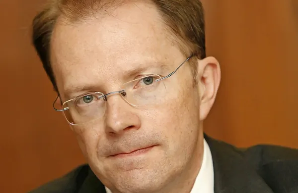 Sveta vlade RS za odprta vprašanja s Katoliško cerkvijo bo  vodil   
Igor Senčar.