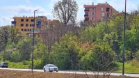 Na dražbi prodaja zemlji&scaron;č ob Dolinski cesti