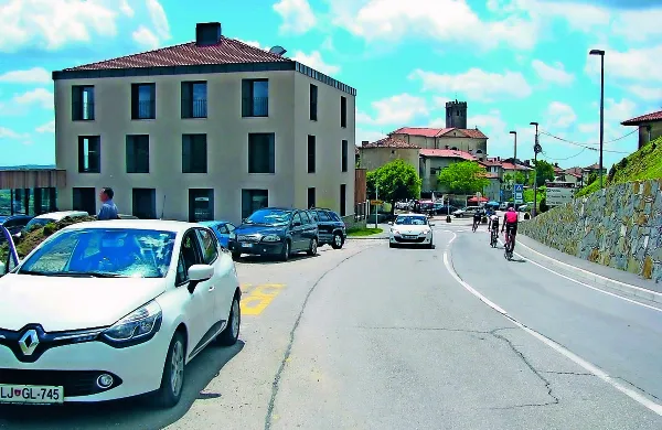 V hotelu San Martin v Šmartnem imajo do konca junija zapolnjene vse vikende. Prihajajo aktivni 
ljubitelji Brd, ki  radi združijo kulinariko, vino, kolesarjenje in pohodništvo.