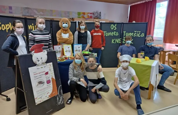 Devetošolci OŠ Knežak so z idejo   navdušili žirijo,  saj so si prislužili 
srebrno priznanje.