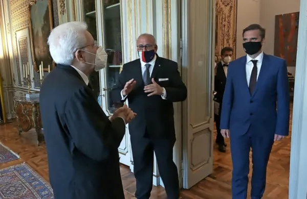 Italijanski predsednik Sergio Mattarella je danes v Rimu sprejel 
župana Gorice in Nove Gorice Rodolfa Ziberno in Klemna Miklavič.