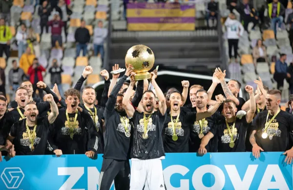 Mura se je priključila &scaron;esterici državnih prvakov