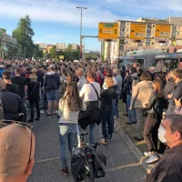 V prestolnici vseslovenska vstaja za predčasne volitve