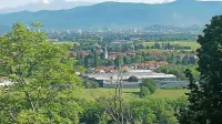 V dolini je voda cenejša kot v kraškem delu občine, a Kraševci 
zaradi tega ne bodo plačevali več, saj jim občina doplačuje 
razliko. 