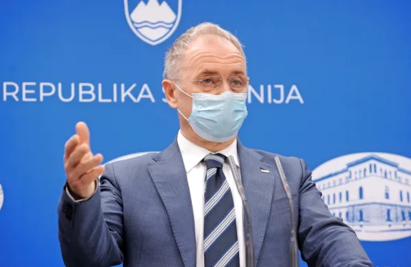 Minister Aleš Hojs