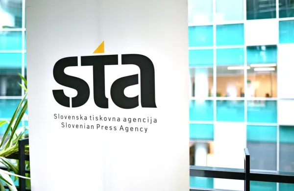 Osnutek o STA: Nadomestila se izplačujejo mesečno glede na opravljen obseg storitev