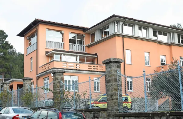 Začenja se drugi del sojenja  za korupcijo  v zdravstvu. Na zatožni 
klopi je tudi  vodja lekarne iz    Valdoltre.