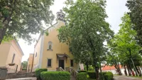 Cerkev sv. Antona Padovanskega v Lipici je današnjo podobo   
dobila v 19. stoletju. 