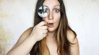 “Fotografi skozi avtoportrete spoznavamo sami sebe,” pravi 
Slavica Isovska.