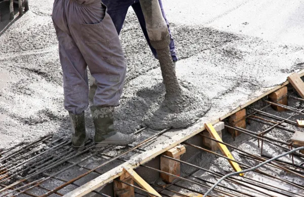           Z nižjim komunalnim prispevkom si občina želi občanom, predvsem  mladim in mladim družinam, olajšati odločitev za gradnjo. 